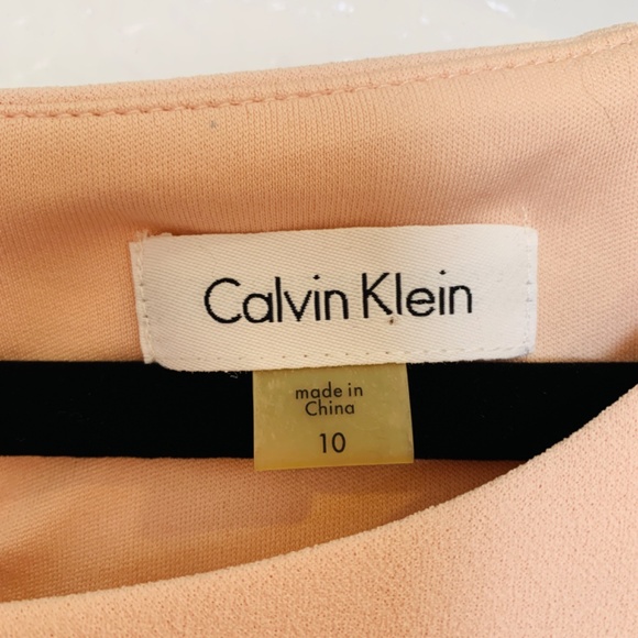 Calvin Klein Blush Pink Crepe Sheath Dress Size 10 Bell Sleeve Full Zipper Back - Picture 4 of 15